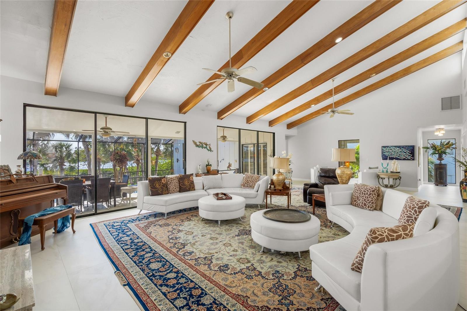 BAY ISLES - Residential