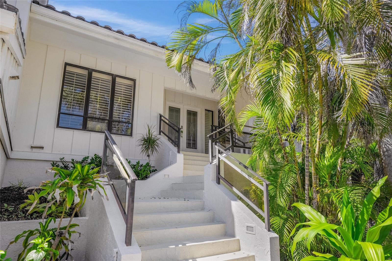 BAY ISLES - Residential