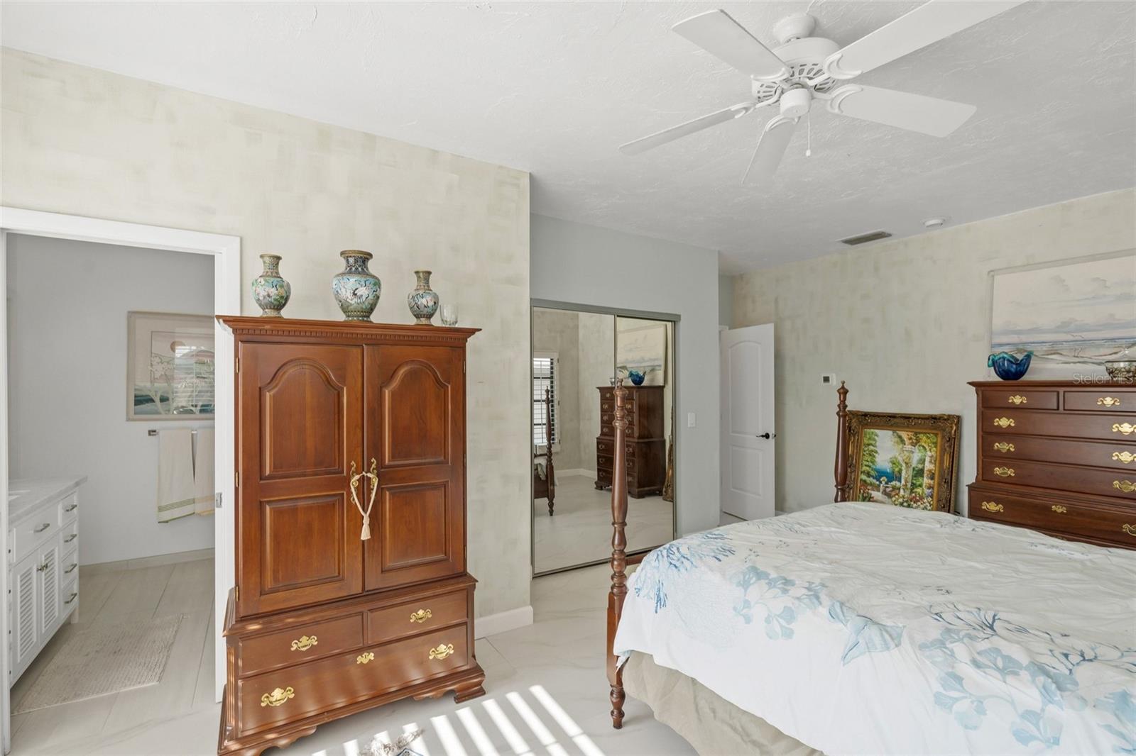 BAY ISLES - Residential