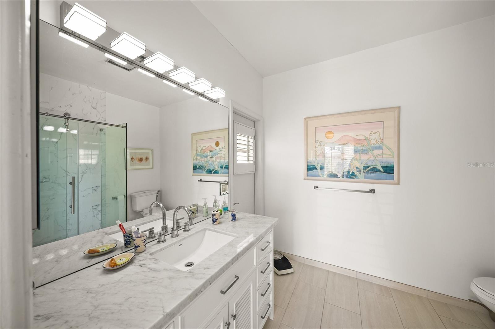 BAY ISLES - Residential