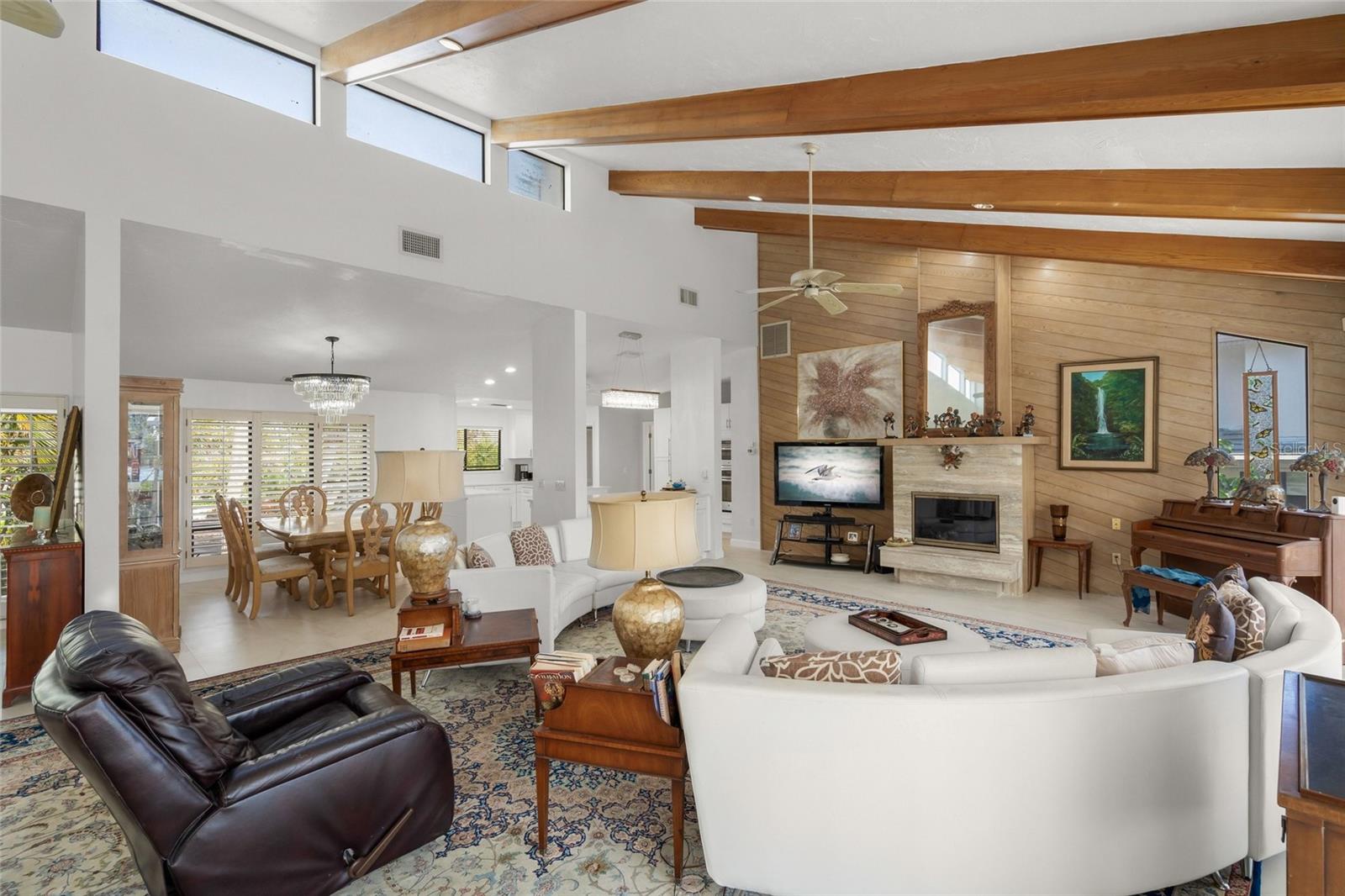 BAY ISLES - Residential