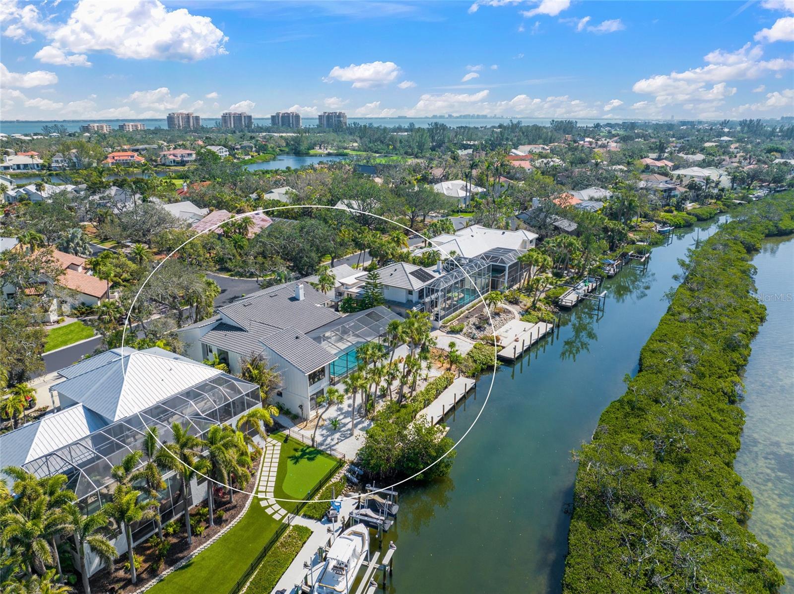 BAY ISLES - Residential