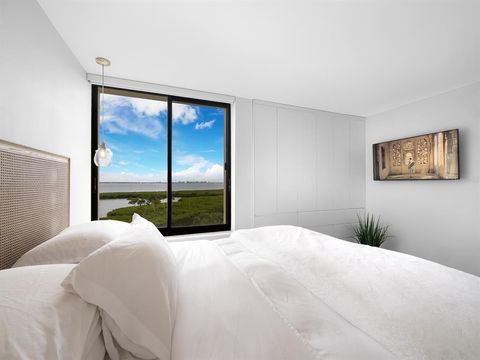 A home in LONGBOAT KEY