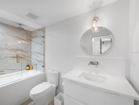 A home in LONGBOAT KEY