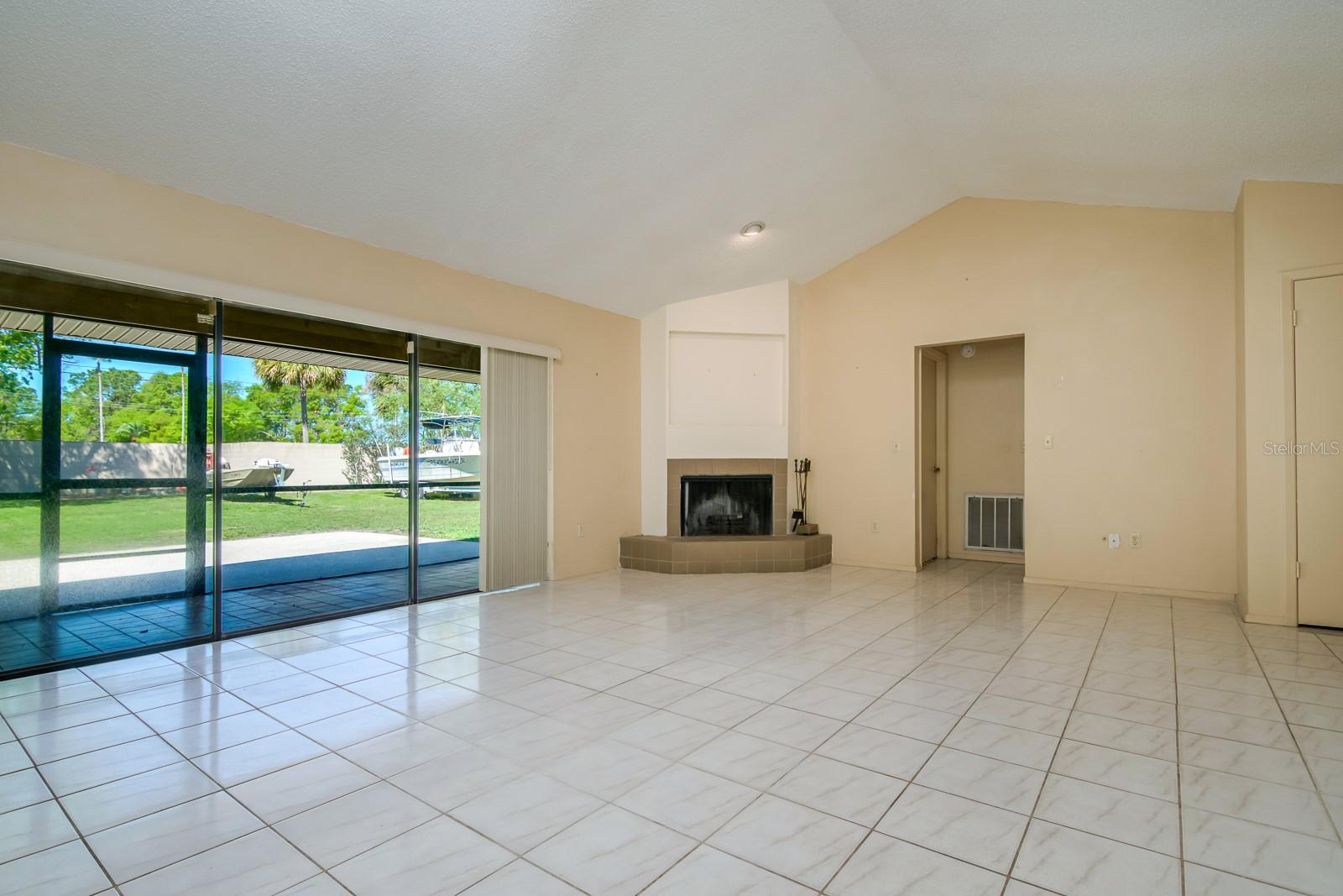 3418 CULLENDALE DRIVE