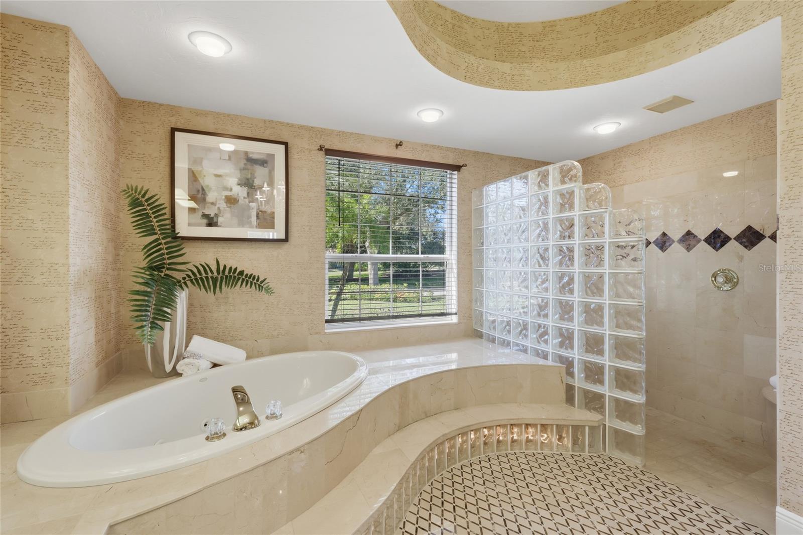 UNIVERSITY PARK - Residential