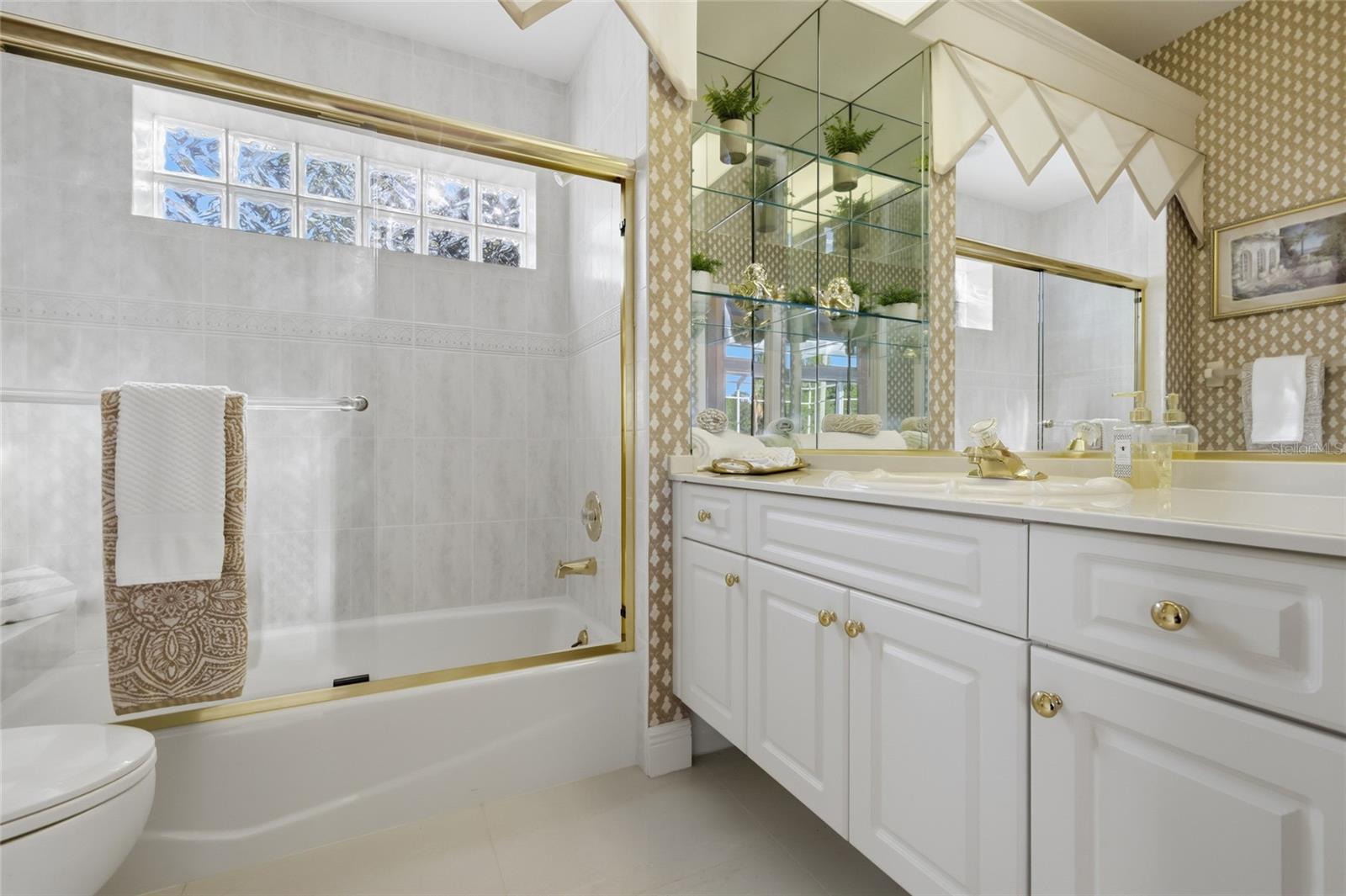 UNIVERSITY PARK - Residential