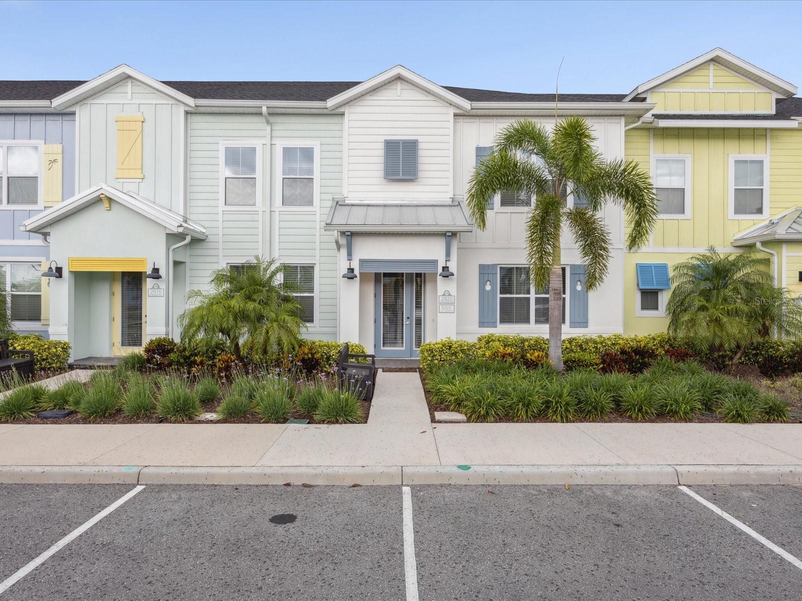 2920 ON THE ROCKS POINT