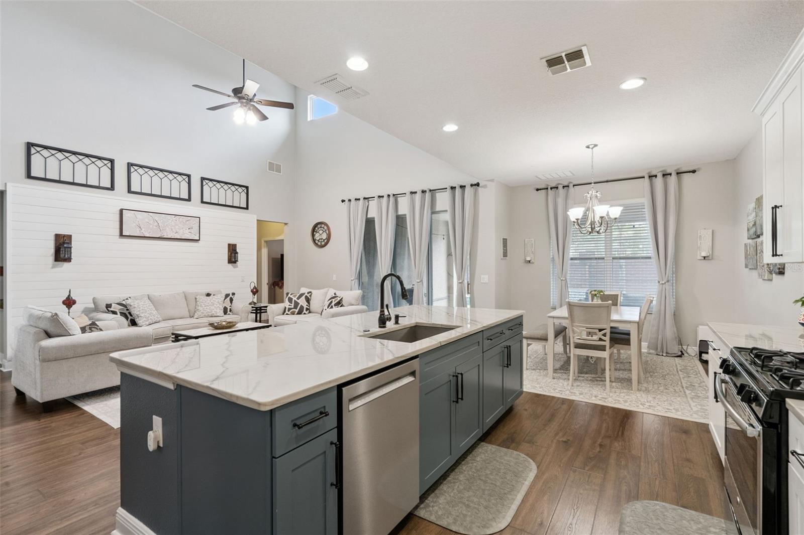 AVALON RESERVE VILLAGE 1 - Residential