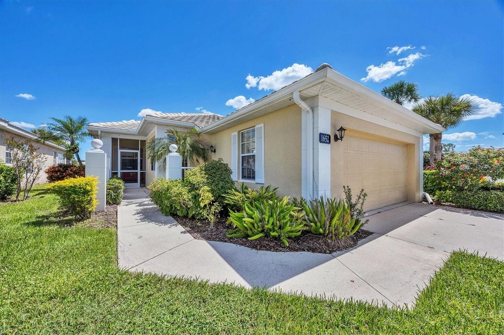 Photo of 1652 Monarch Drive #1652, Venice, FL 34293 (MLS # N6140650)