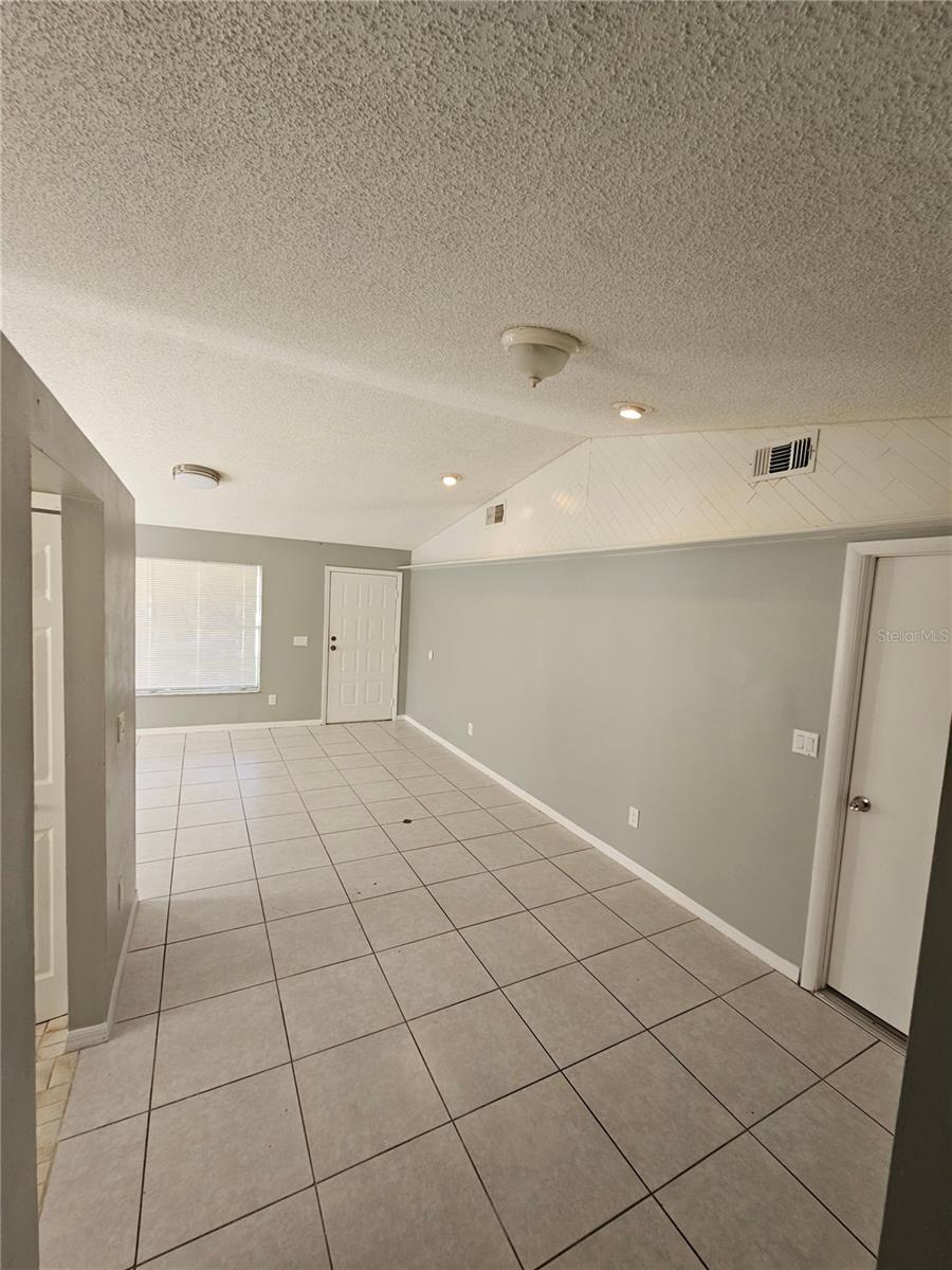 SUTTON RIDGE PH 01 - Residential Lease