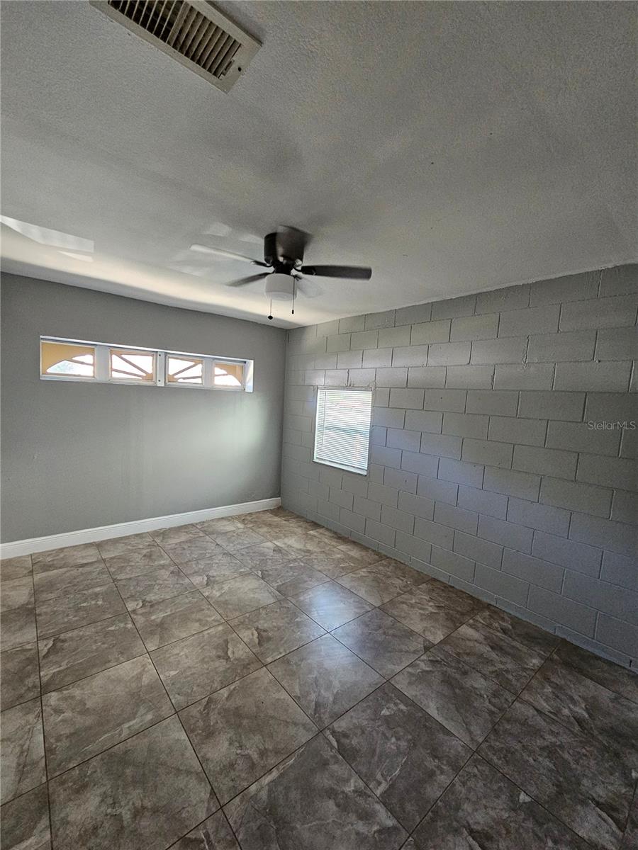 SUTTON RIDGE PH 01 - Residential Lease