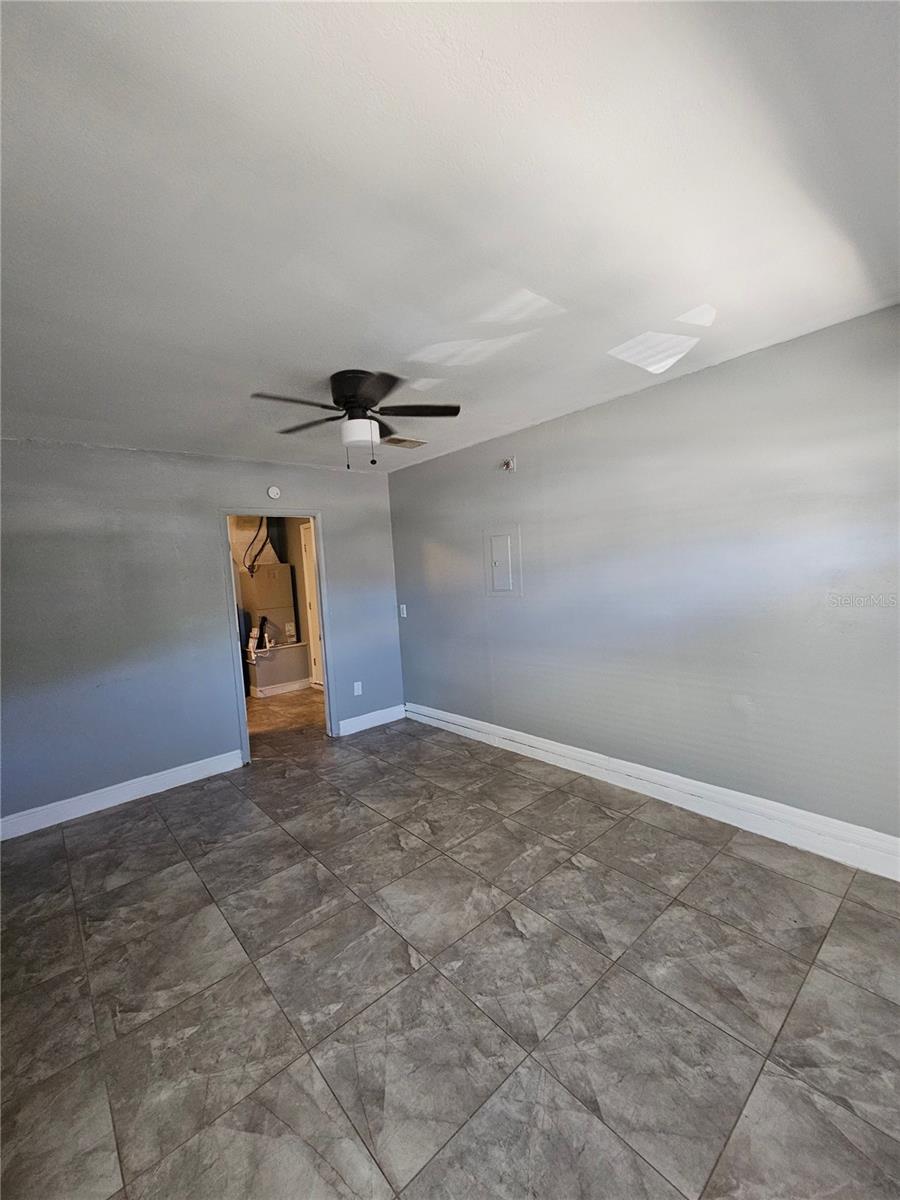 SUTTON RIDGE PH 01 - Residential Lease