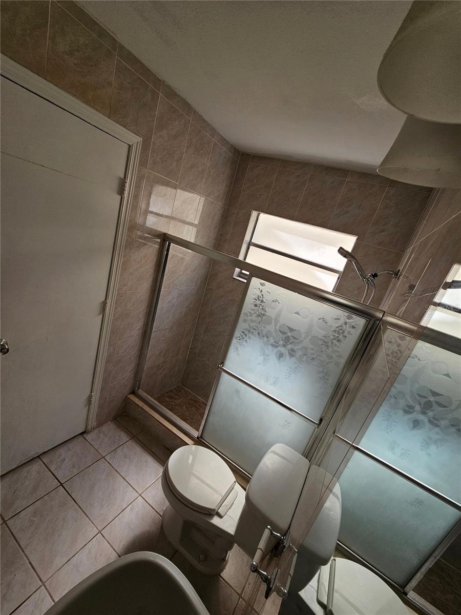 SUTTON RIDGE PH 01 - Residential Lease