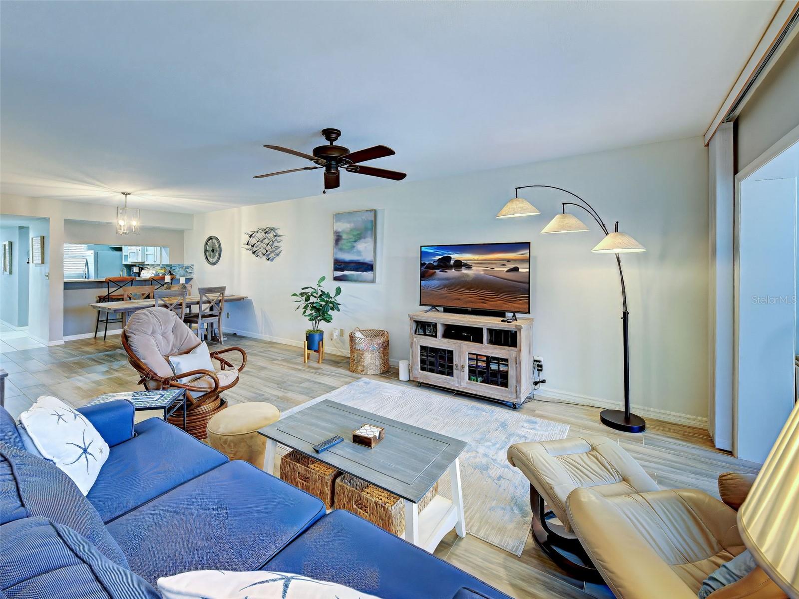 435 CERROMAR LANE 329, VENICE, FL, 34293 2 435 CERROMAR LANE 329