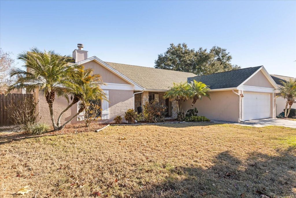 Photo of 1011 Faircloth Court, Oviedo, FL 32765 (MLS # S5143082)