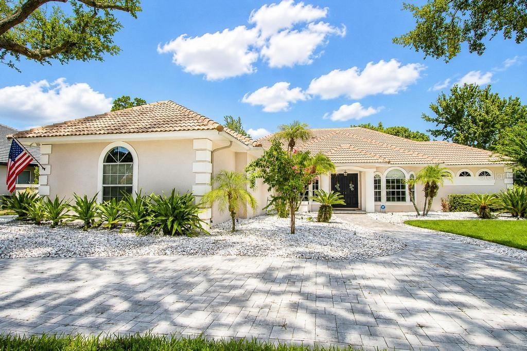 Photo of 9606 Camberley Circle, Orlando, FL 32836 (MLS # O6434261)