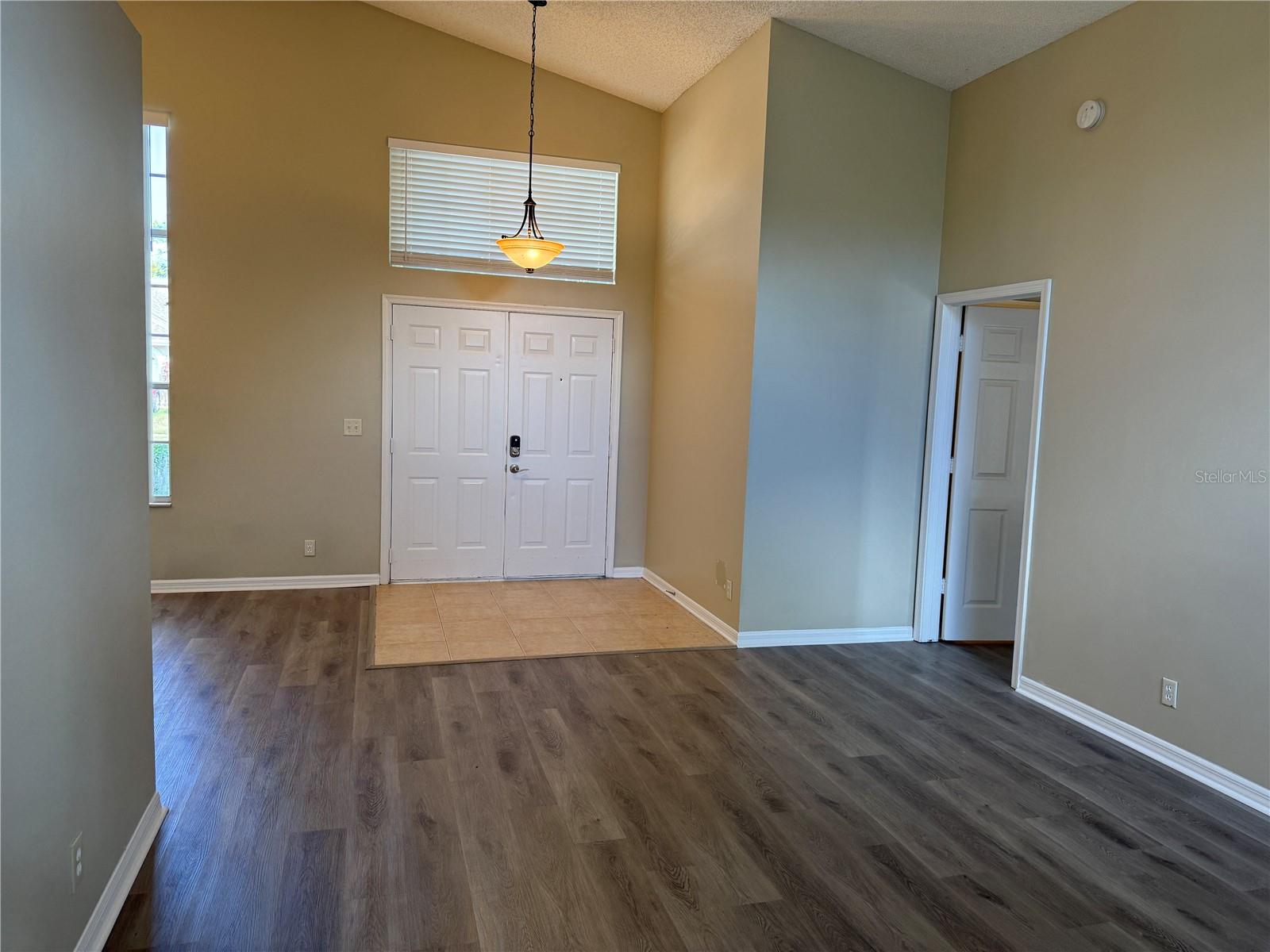 13036 MEADOWBREEZE DRIVE