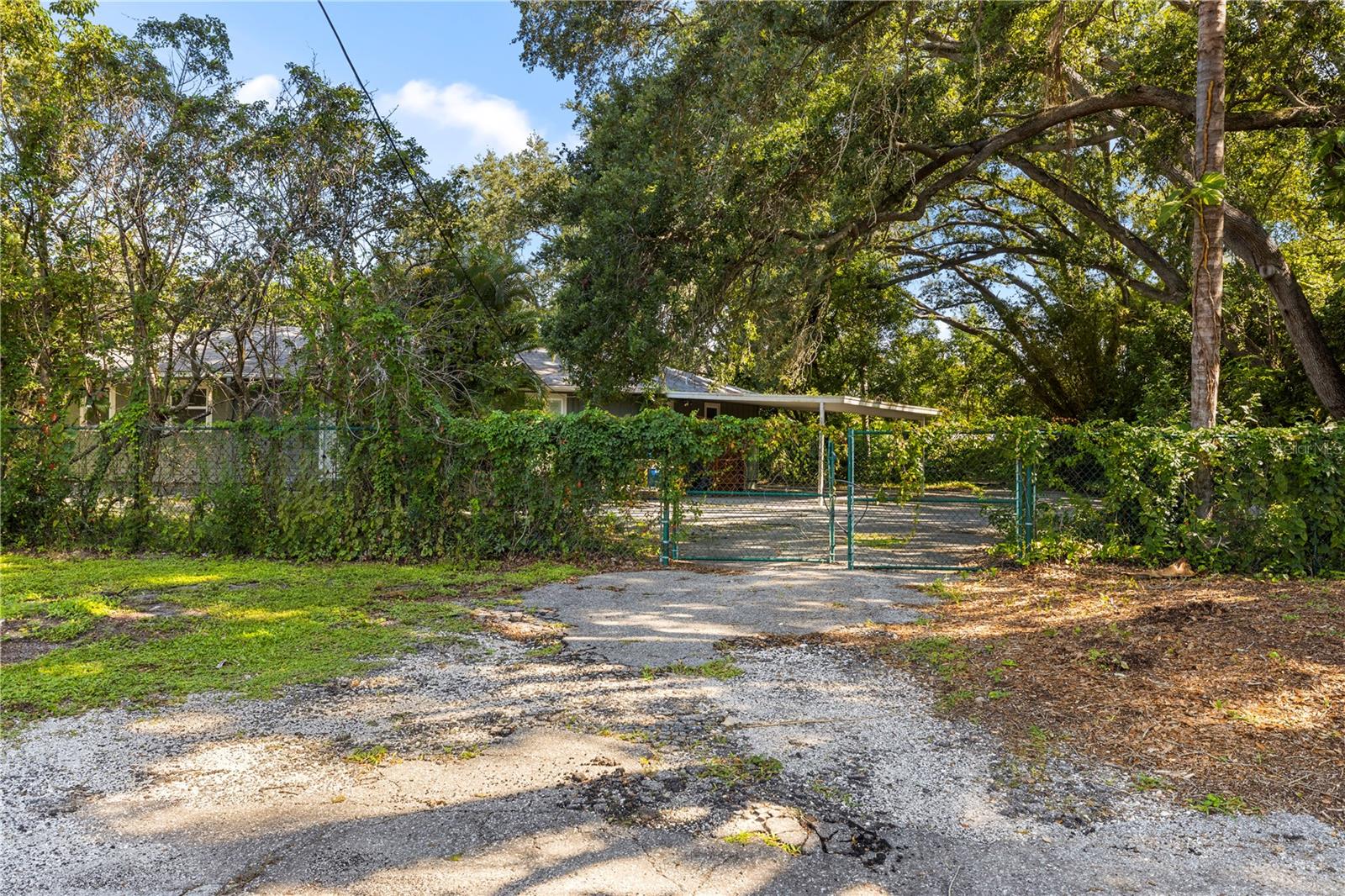 2162 LONG BOW LANE