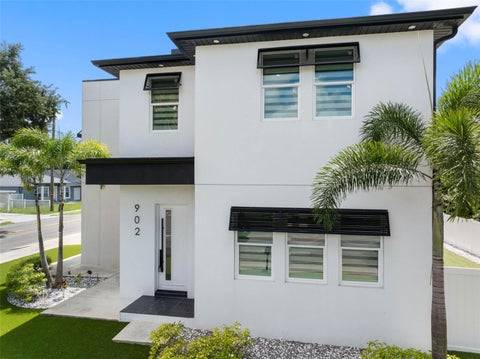 Photo of 902 W Sligh Avenue, Tampa, FL 33604 (MLS # TB8545400)