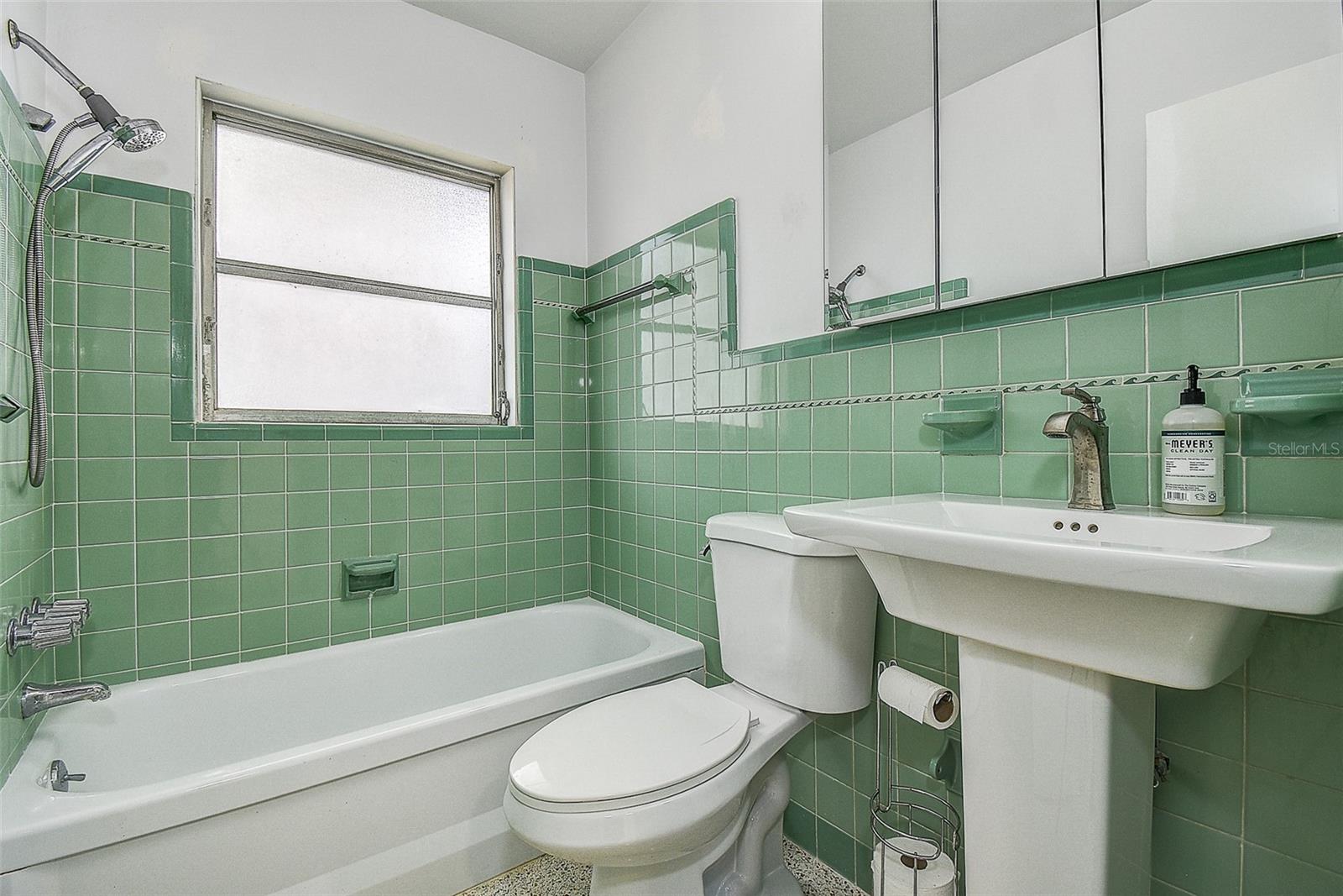 BRENTWOOD HEIGHTS 2ND ADD - Residential