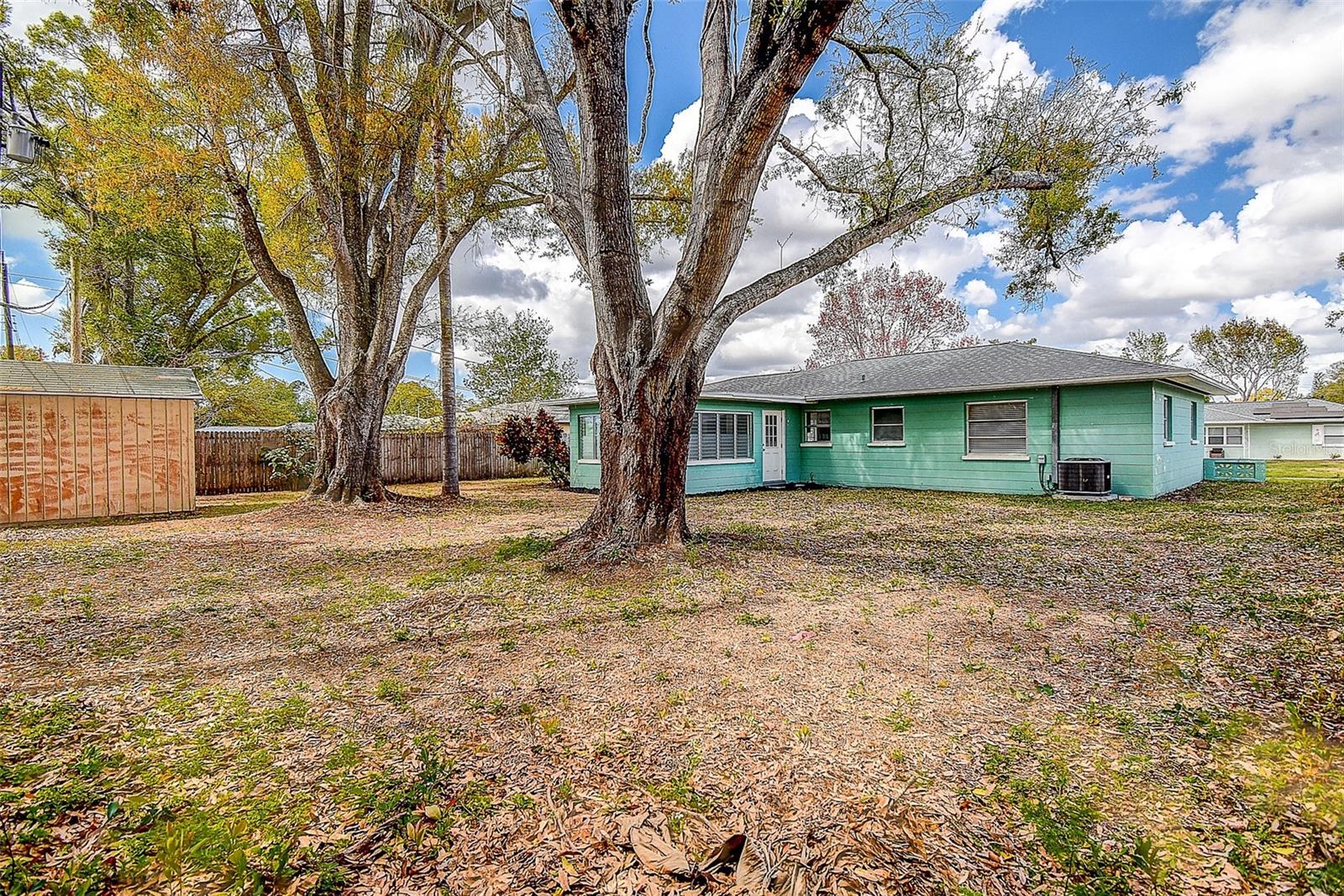 BRENTWOOD HEIGHTS 2ND ADD - Residential