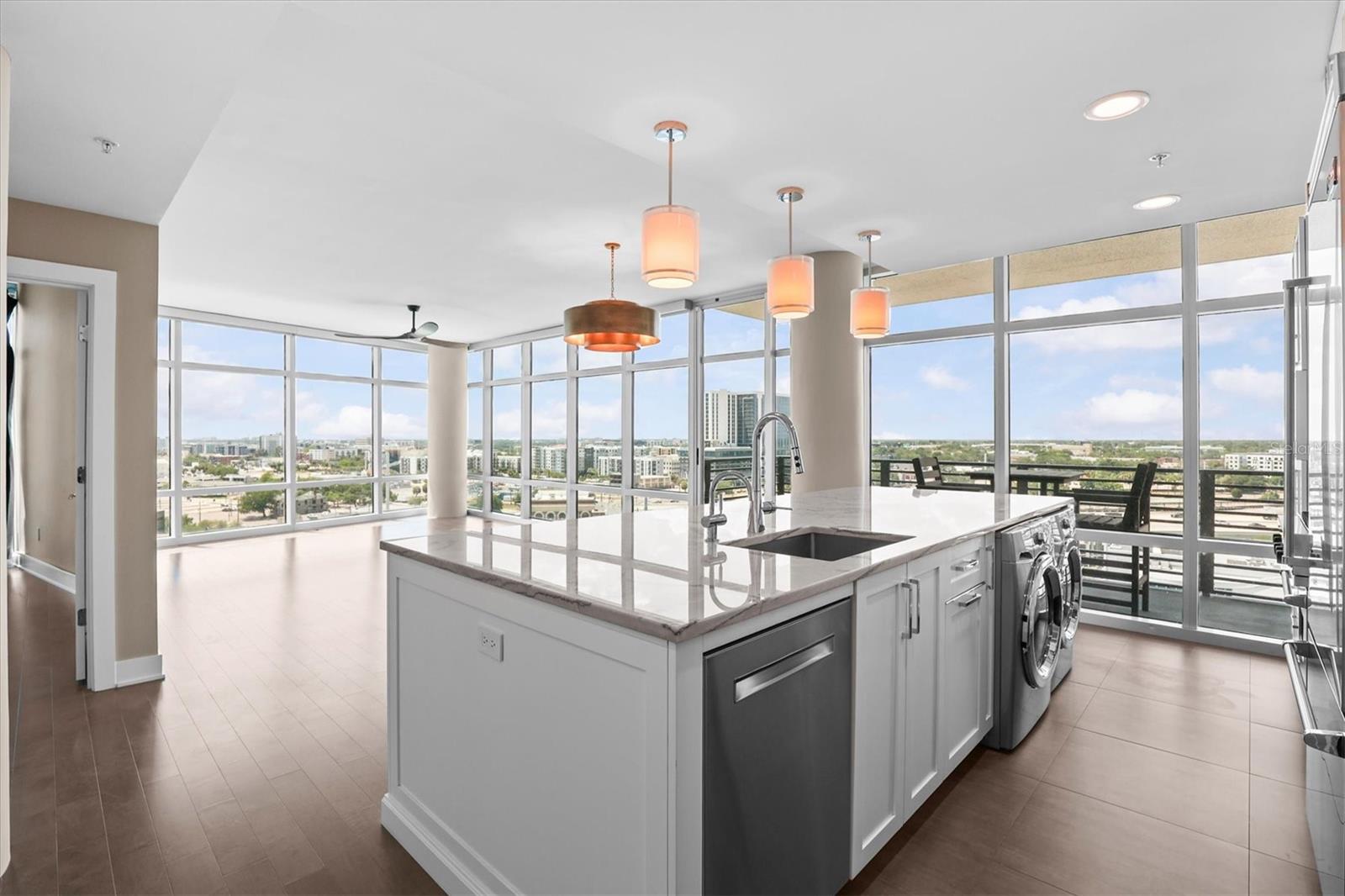 1120 E KENNEDY BOULEVARD 1216