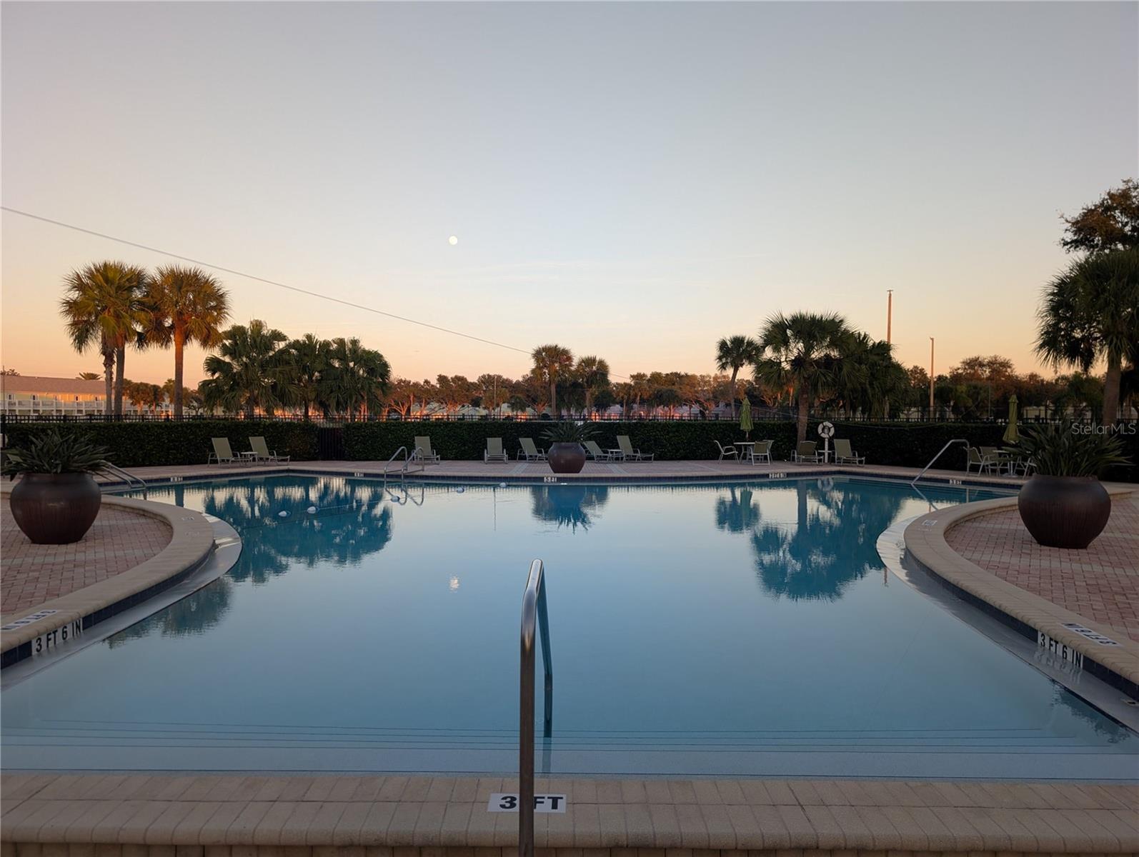 WATERSIDE AT COQUINA KEY SOUTH - Residential