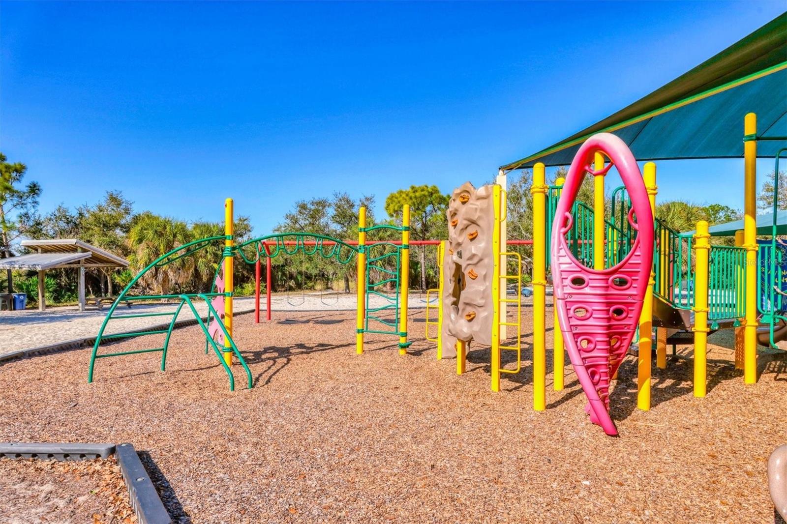 SOUTH VENICE - Residential