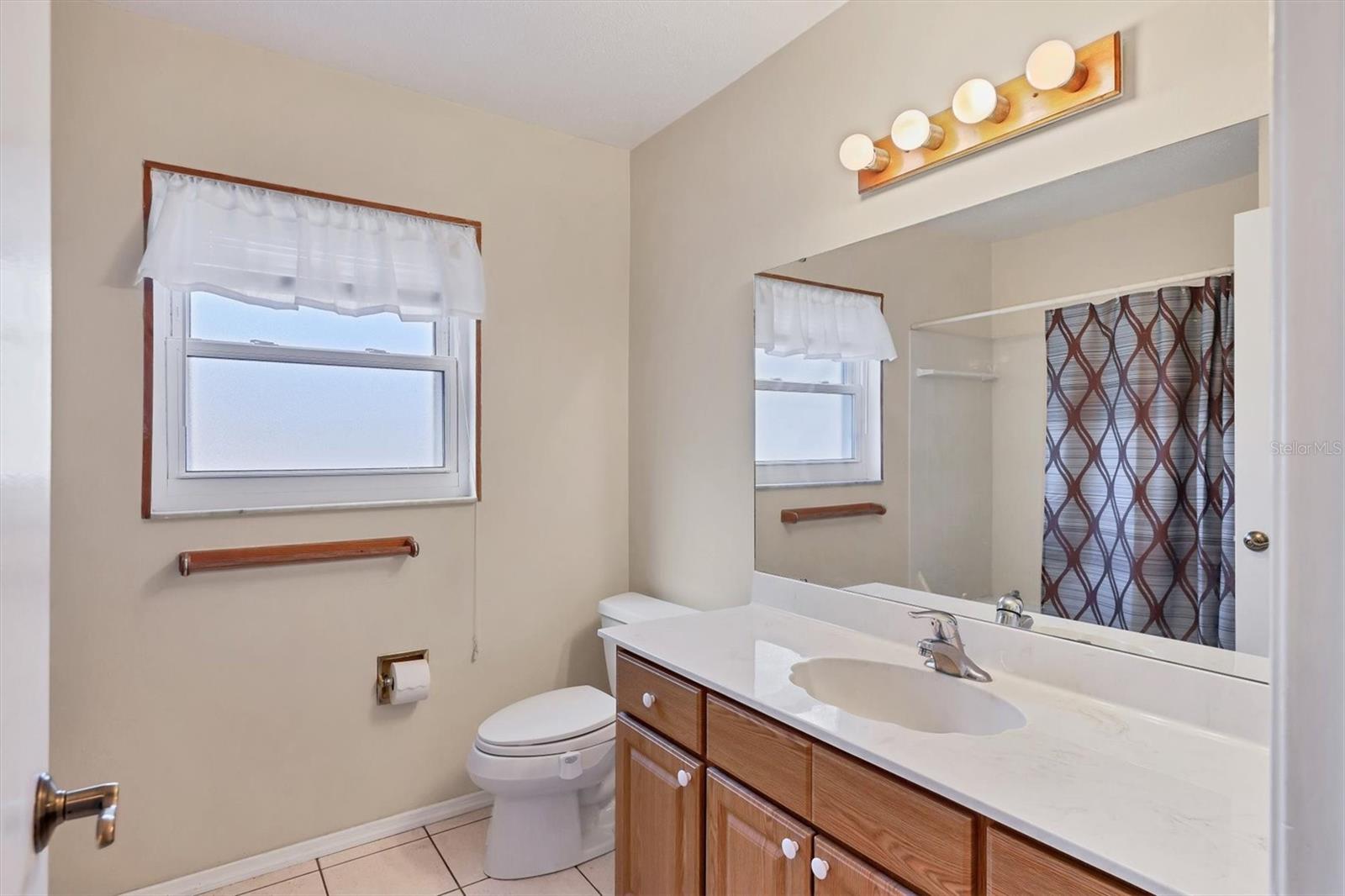 SOUTH VENICE - Residential