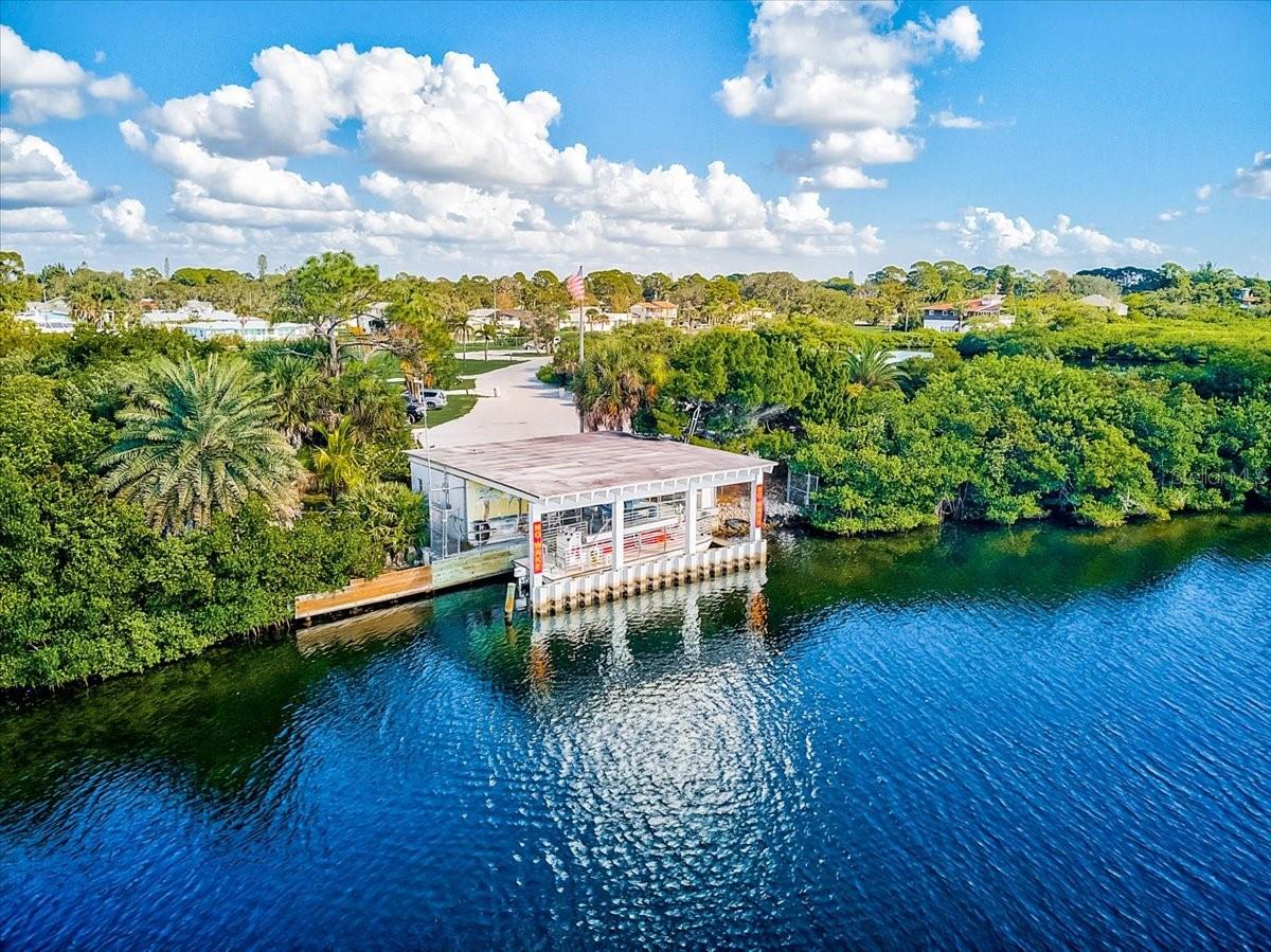 SOUTH VENICE - Residential