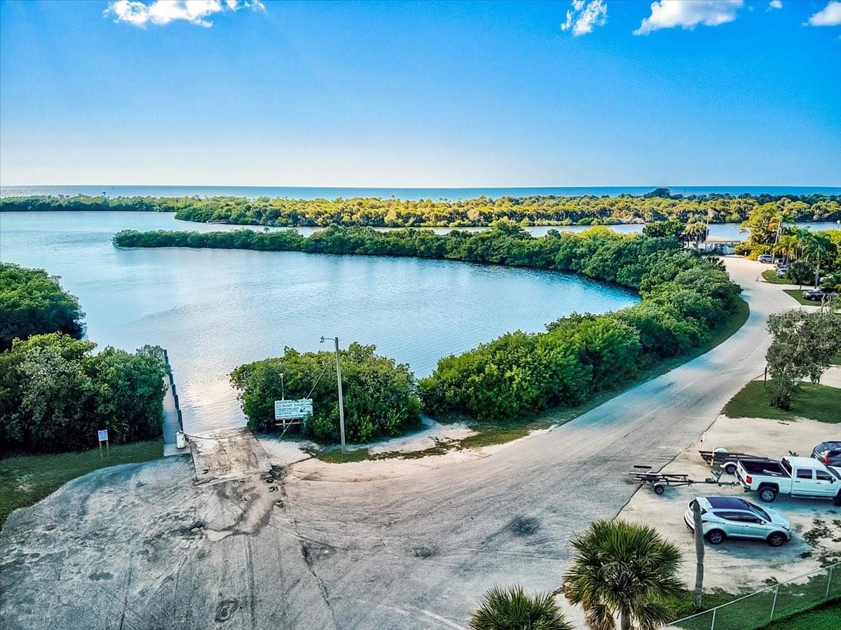 SOUTH VENICE - Residential