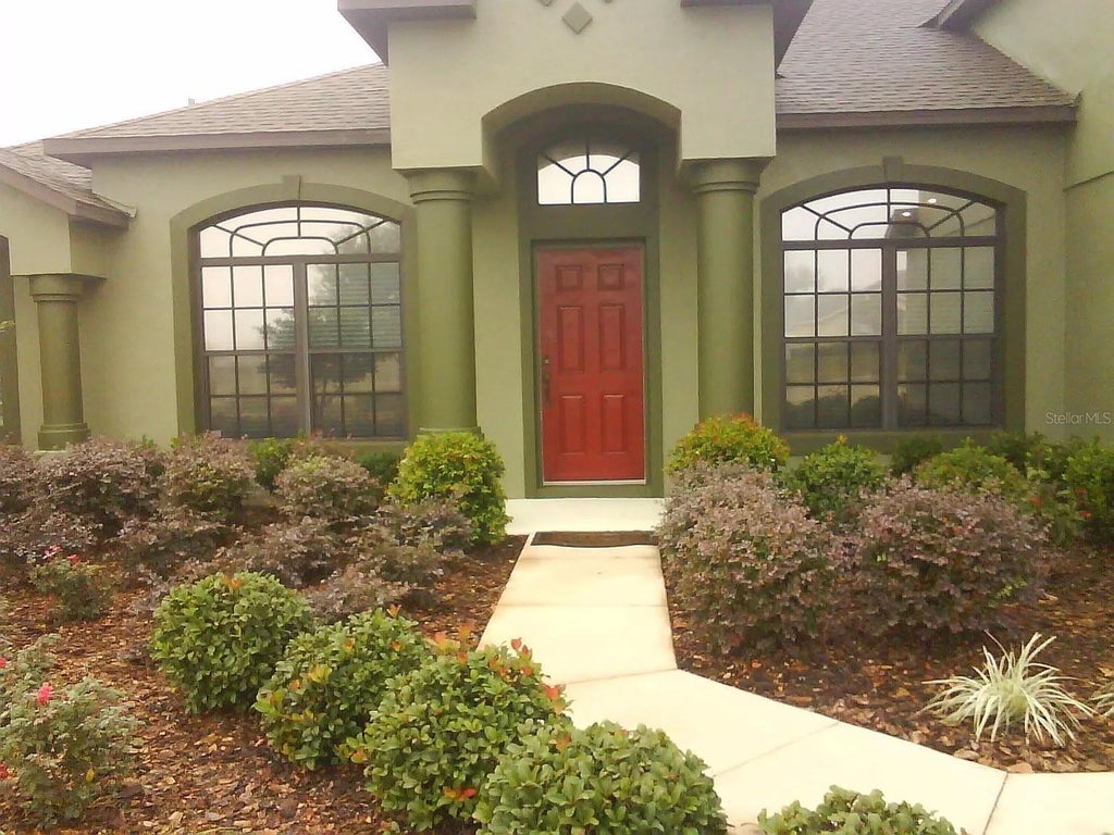 Photo of 24040 Weldon Drive, Eustis, FL 32736 (MLS # O6454087)