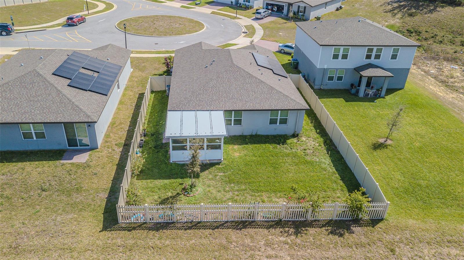 928 CAMBRIDGE DRIVE