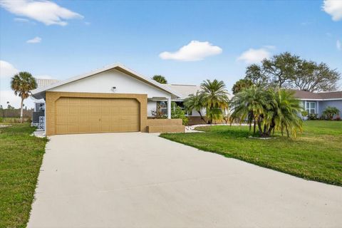 Photo of 4001 Topsail Trail, New Port Richey, FL 34652 (MLS # W7882027)