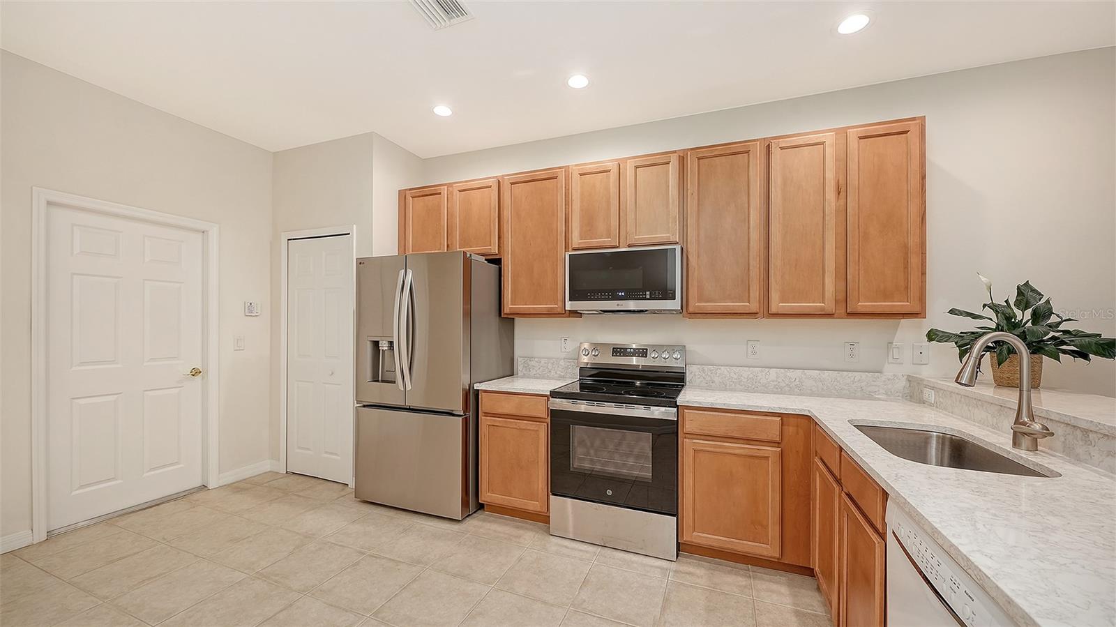 VENETIAN FALLS PH 1 - Residential