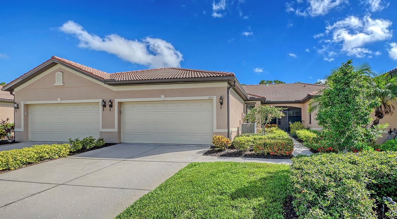 VENETIAN FALLS PH 1 - Residential