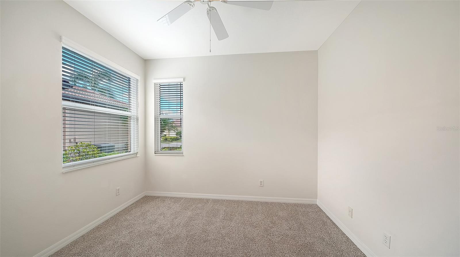 VENETIAN FALLS PH 1 - Residential