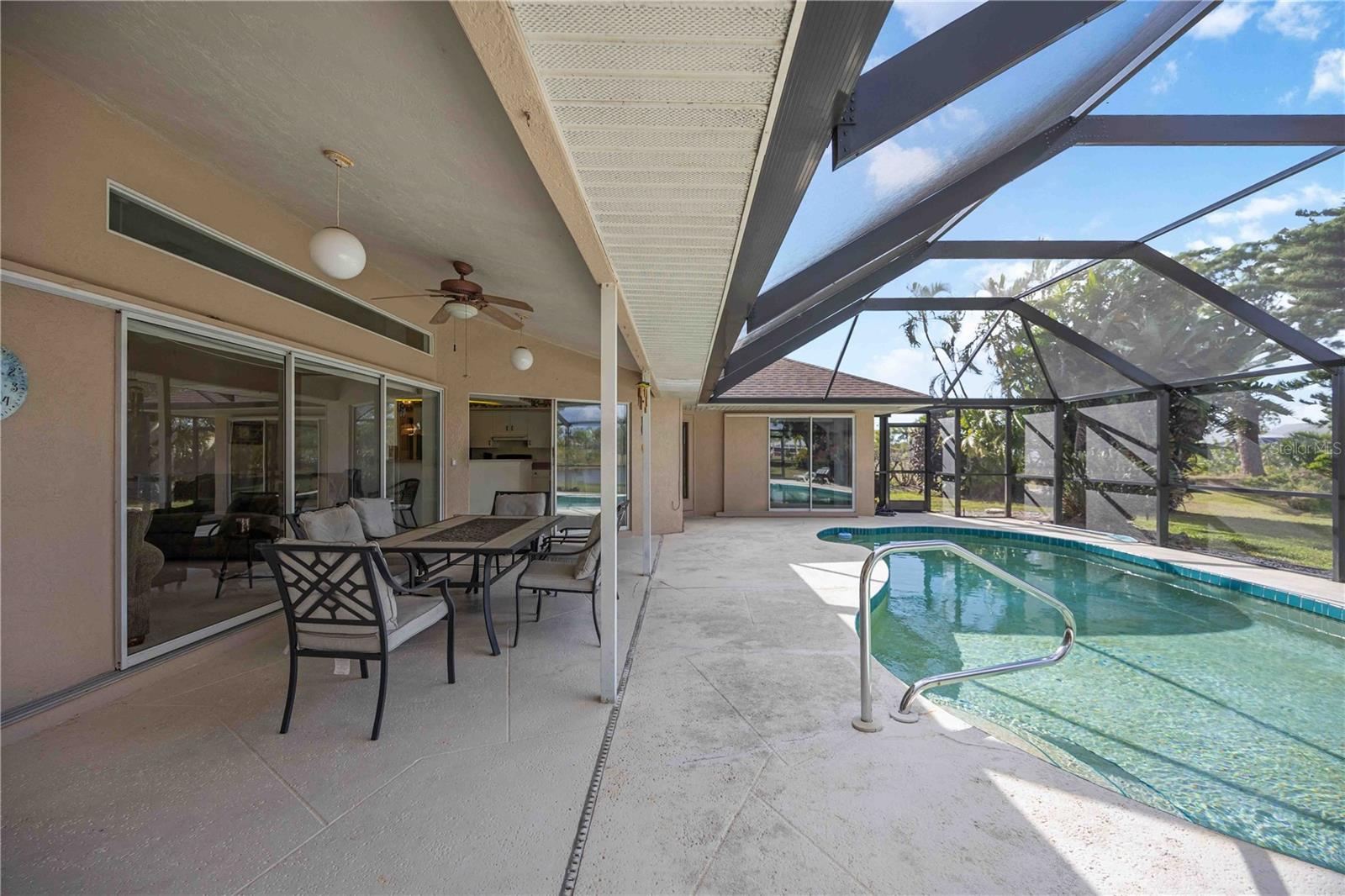 ROTONDA WEST BROADMOOR - Residential