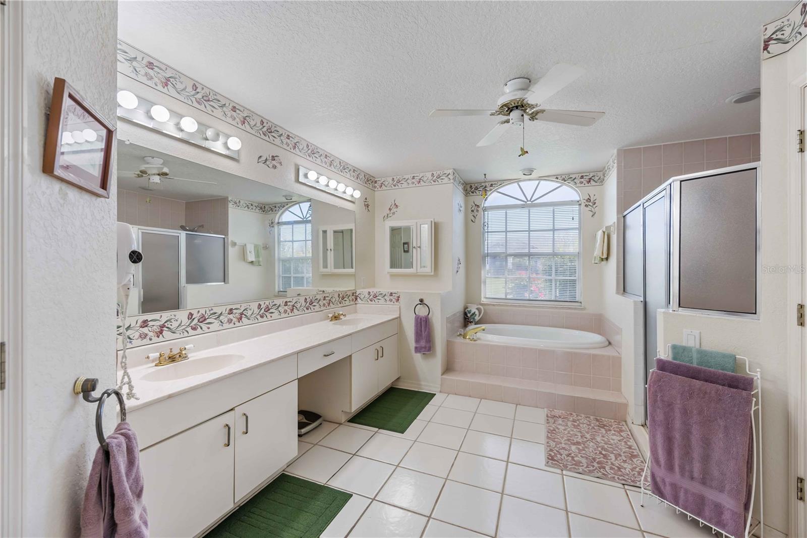 ROTONDA WEST BROADMOOR - Residential