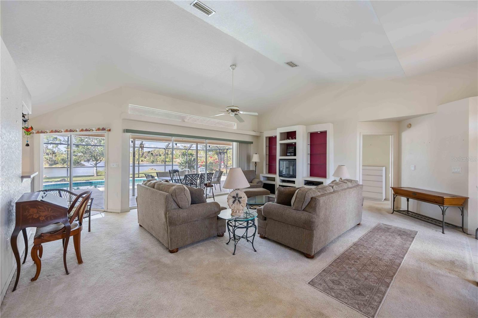 ROTONDA WEST BROADMOOR - Residential