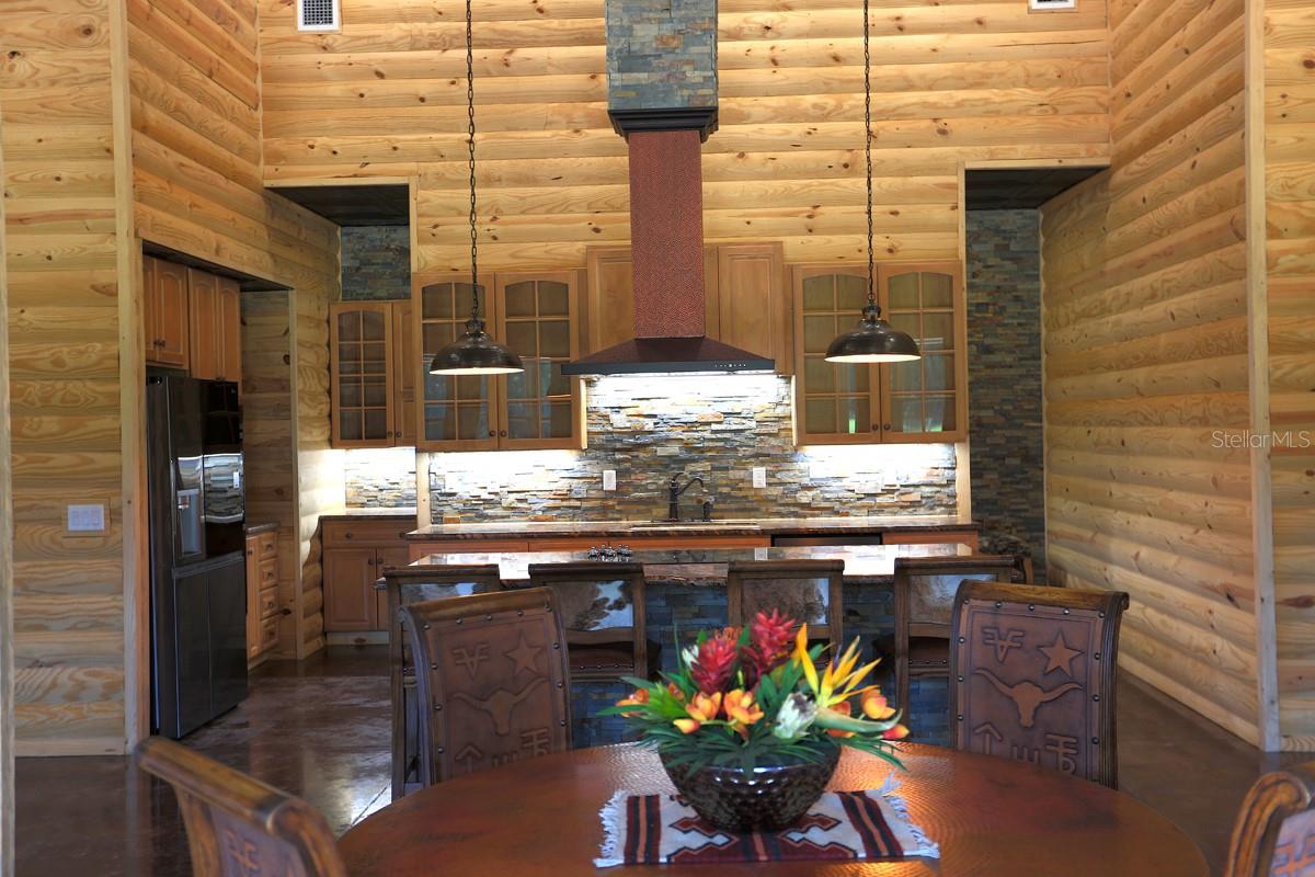 ACREAGE NON - SUBDIVISION - Residential