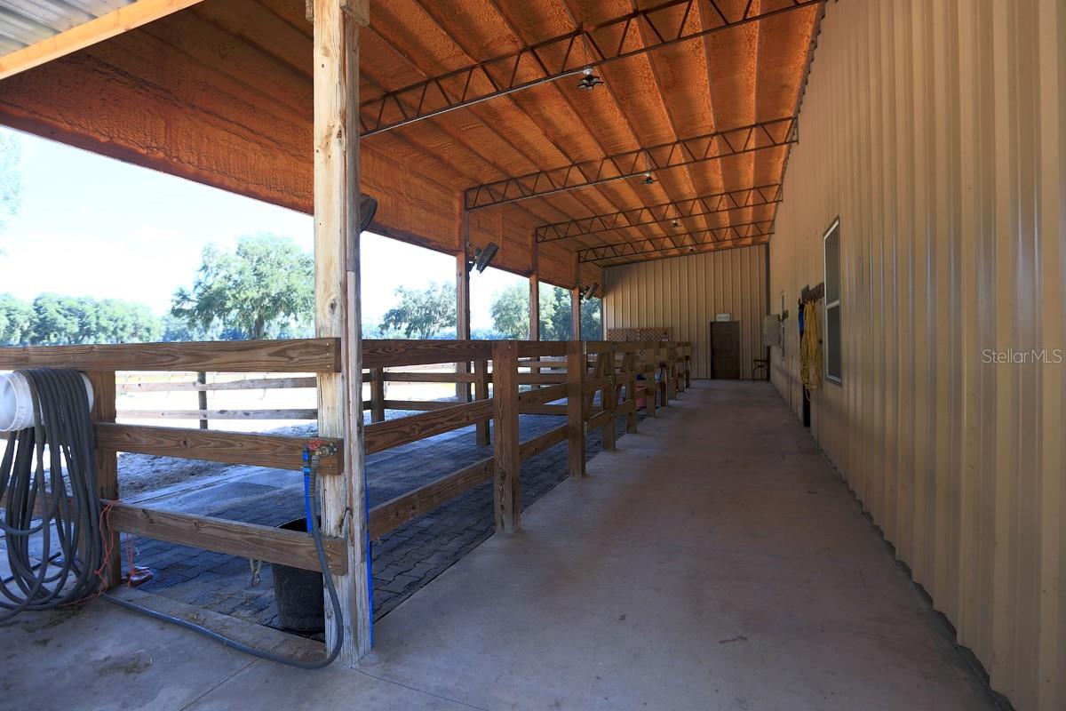 ACREAGE NON - SUBDIVISION - Residential