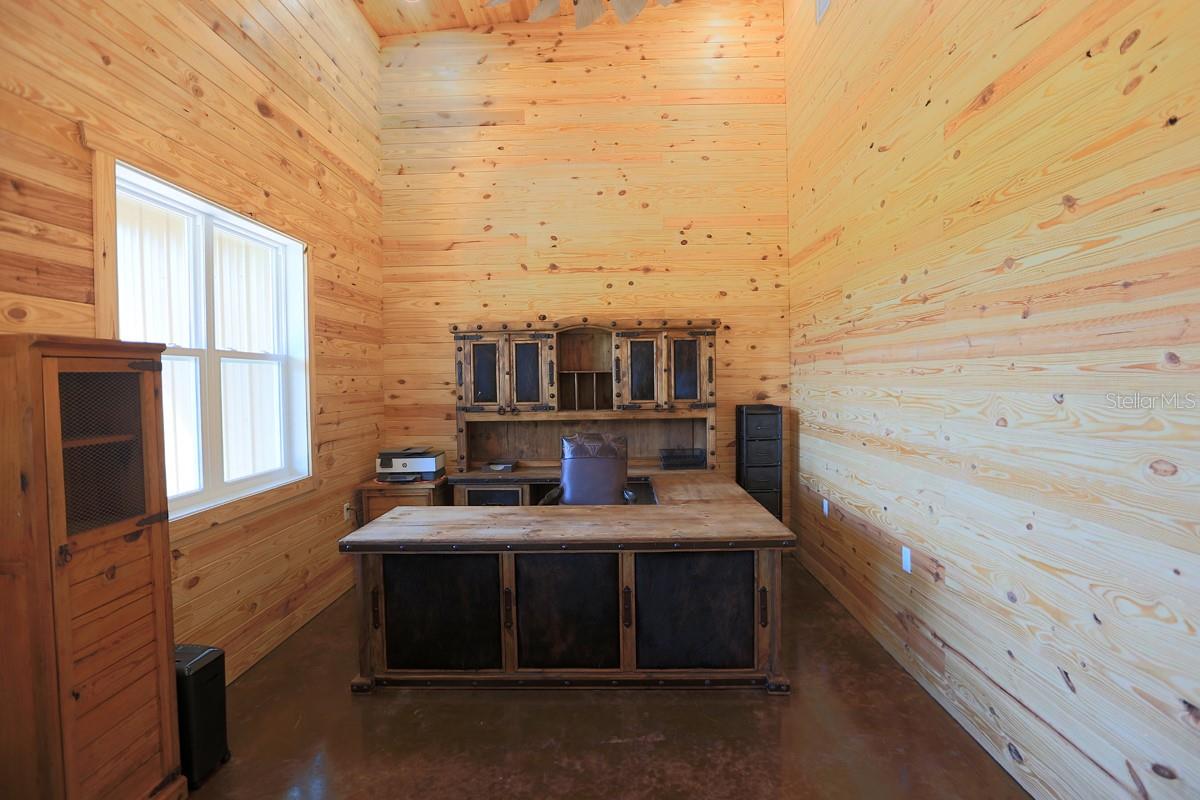 ACREAGE NON - SUBDIVISION - Residential