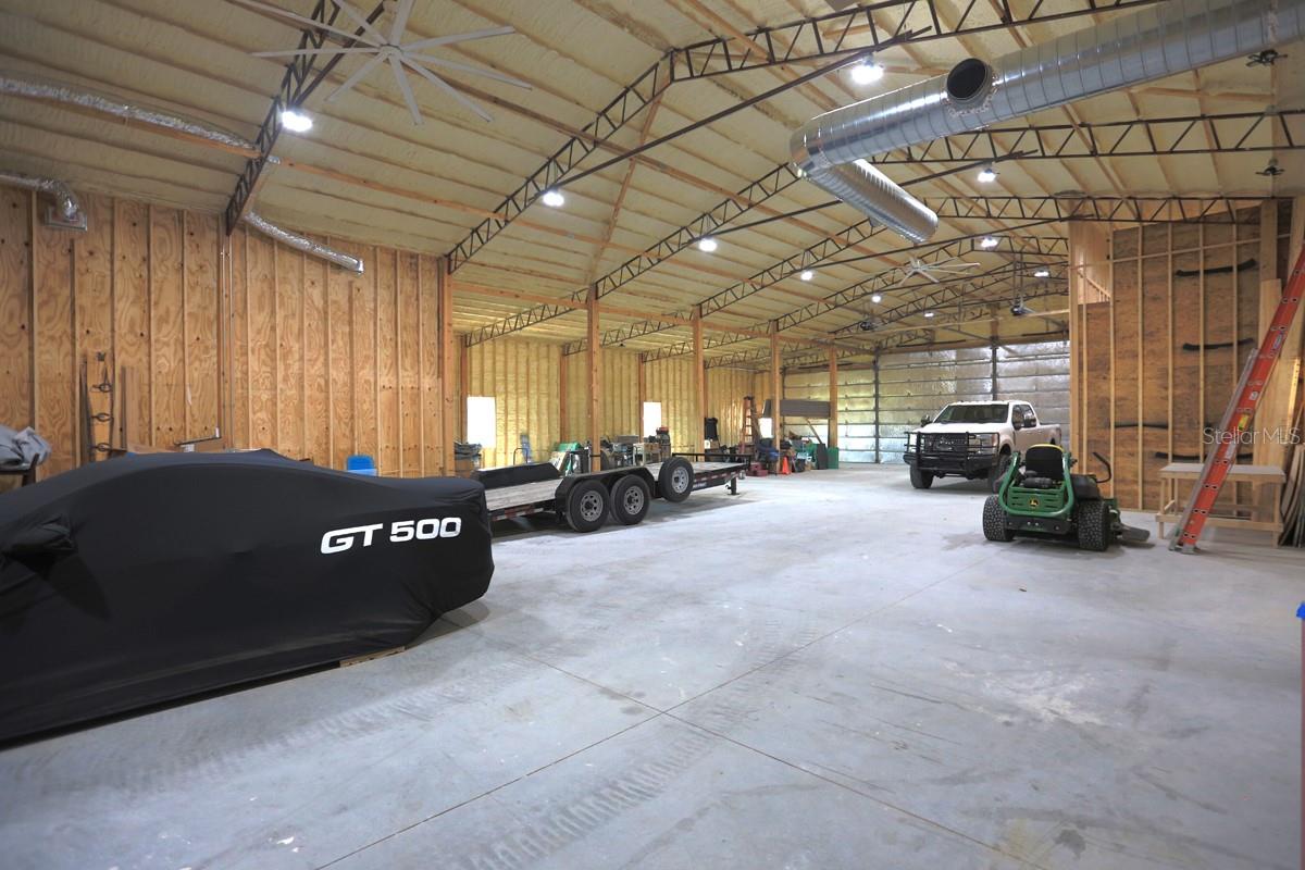 ACREAGE NON - SUBDIVISION - Residential