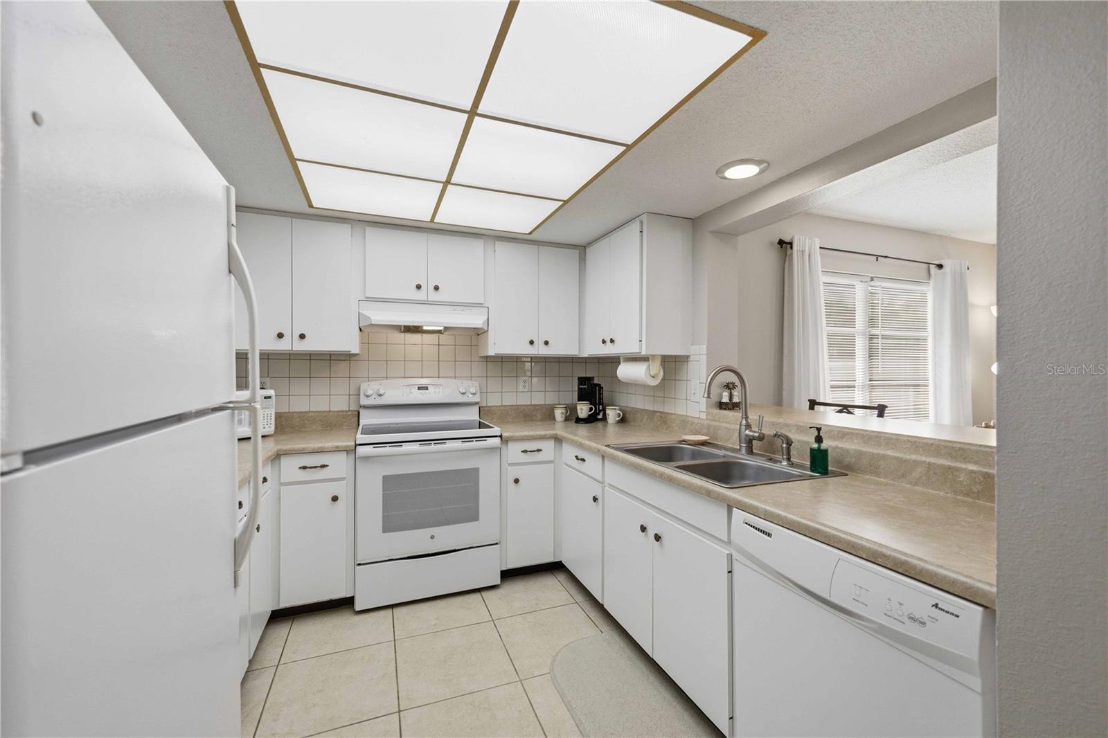 SOUTH VENICE UN 57 - Residential