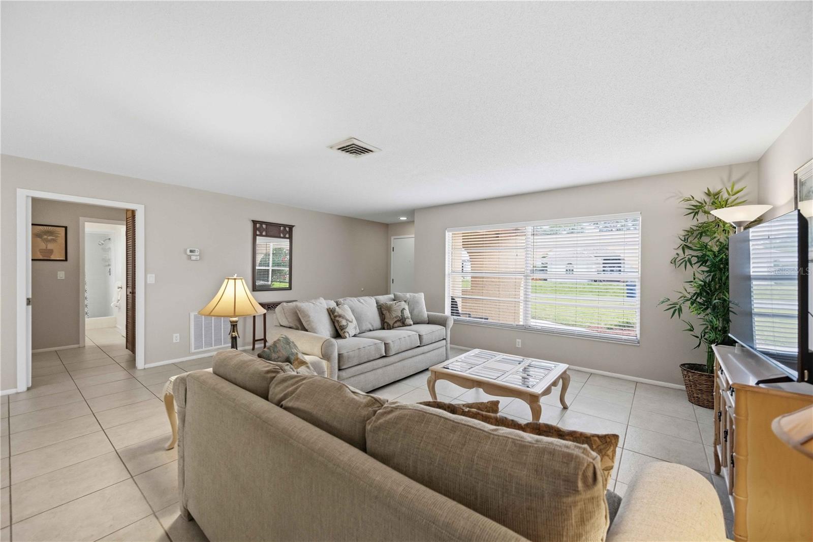 SOUTH VENICE UN 57 - Residential