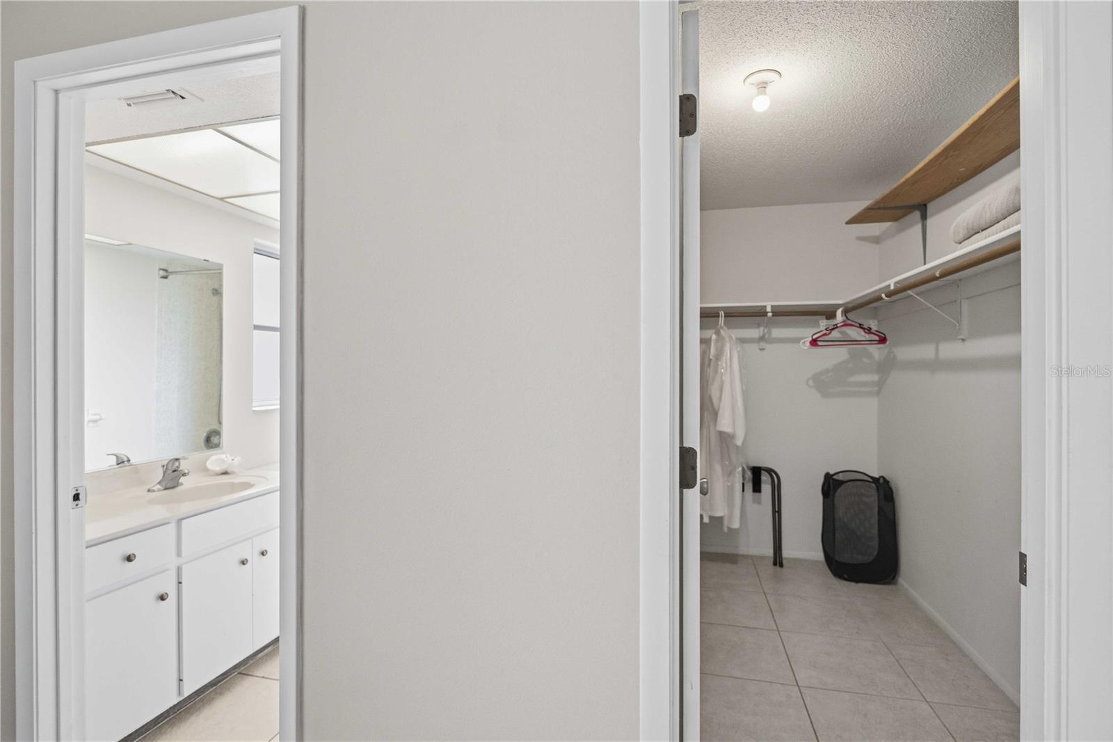 SOUTH VENICE UN 57 - Residential