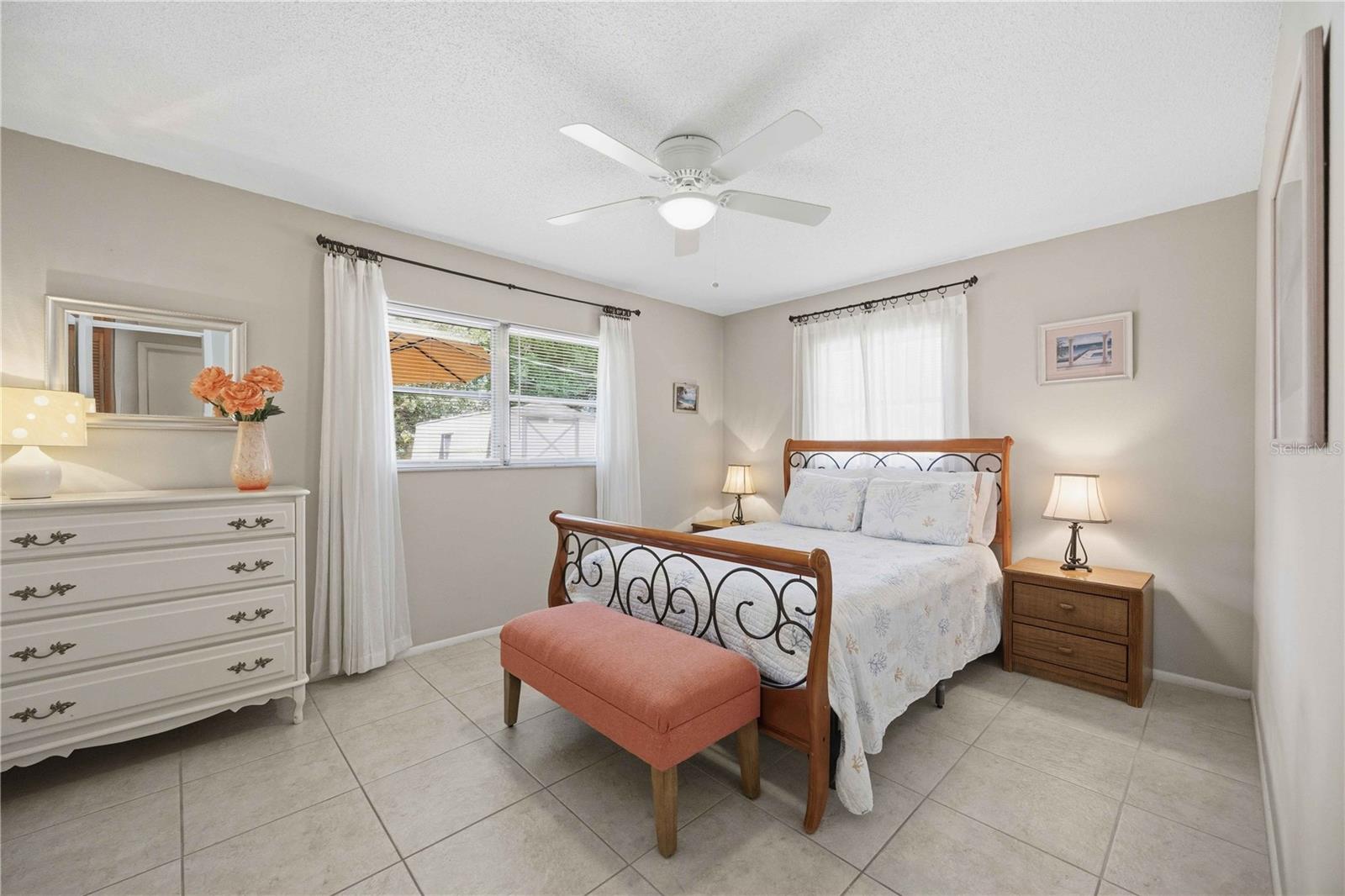 SOUTH VENICE UN 57 - Residential