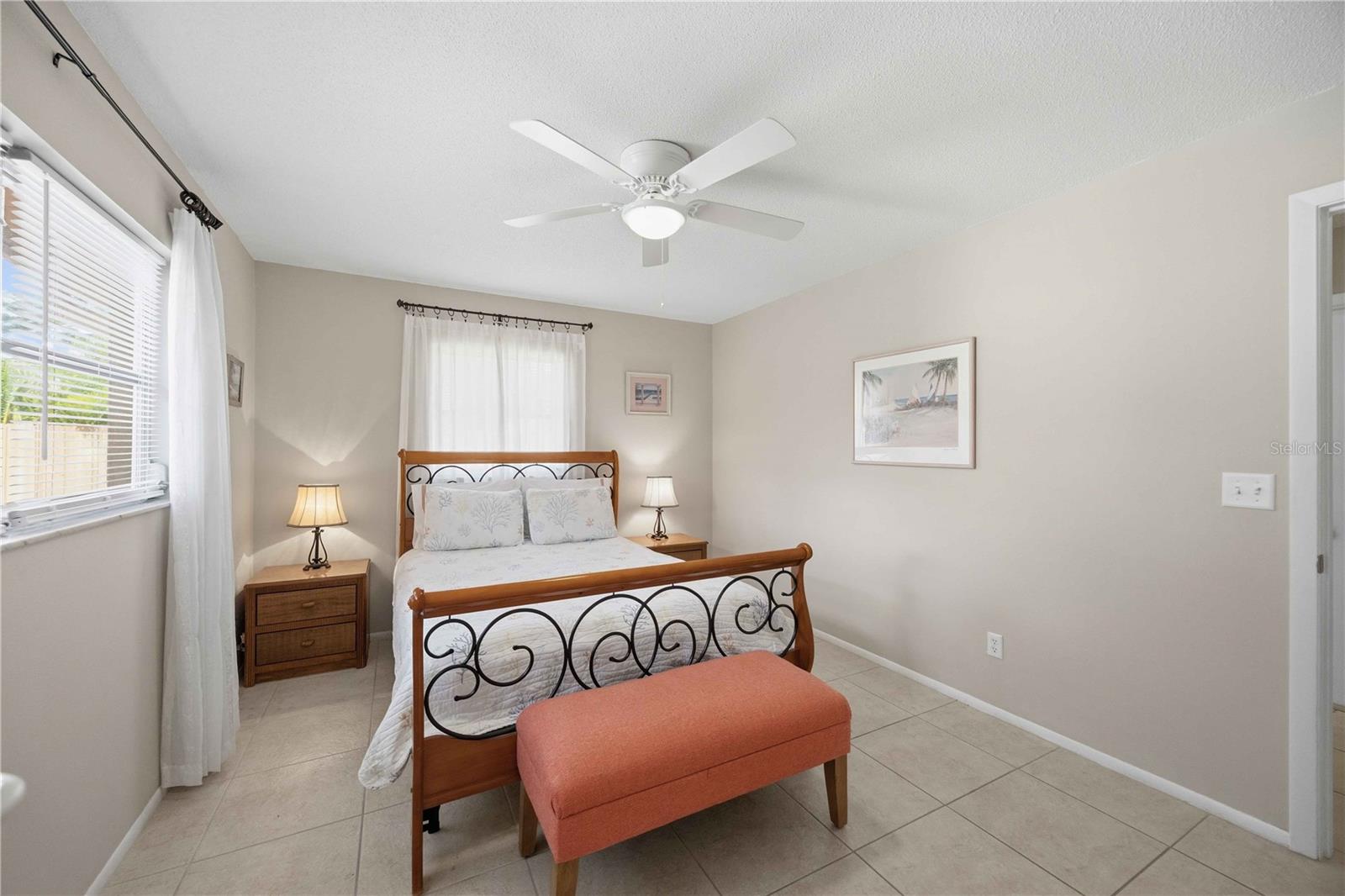 SOUTH VENICE UN 57 - Residential